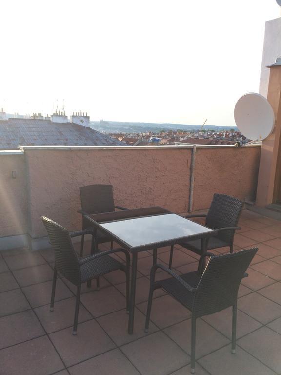 Penthouse Apartment In Vinohrady Прага Екстер'єр фото