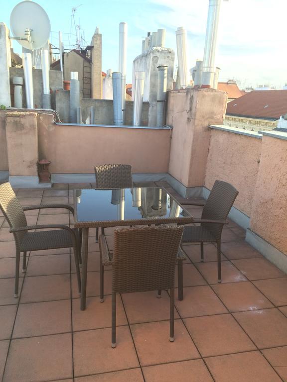 Penthouse Apartment In Vinohrady Прага Екстер'єр фото